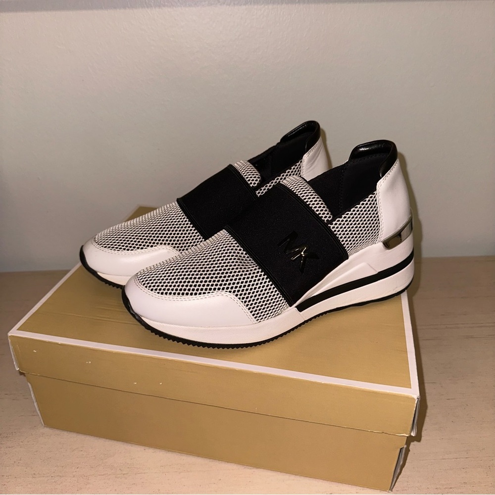 Eric Michael Black and White Slip-On Sneakers with Elastic Strap